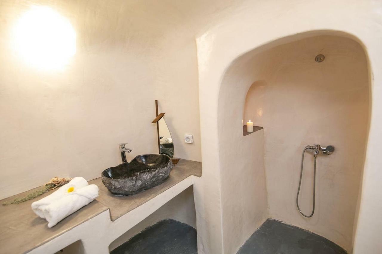 티라시아 Agrilia Secluded Cave House 빌라 외부 사진